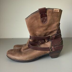 Pikolinos  Brown Leather Boots Size 41